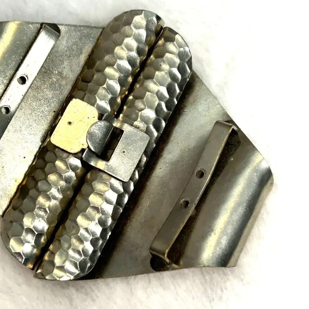Vintage‎ Hammered Metal Belt Buckle